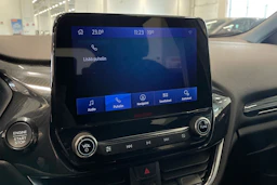 sininen Ford Fiesta 2022 kuva 18.