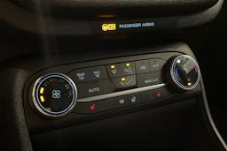 sininen Ford Fiesta 2022 kuva 23.