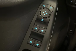 sininen Ford Fiesta 2022 kuva 27.