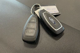 sininen Ford Fiesta 2022 kuva 30.