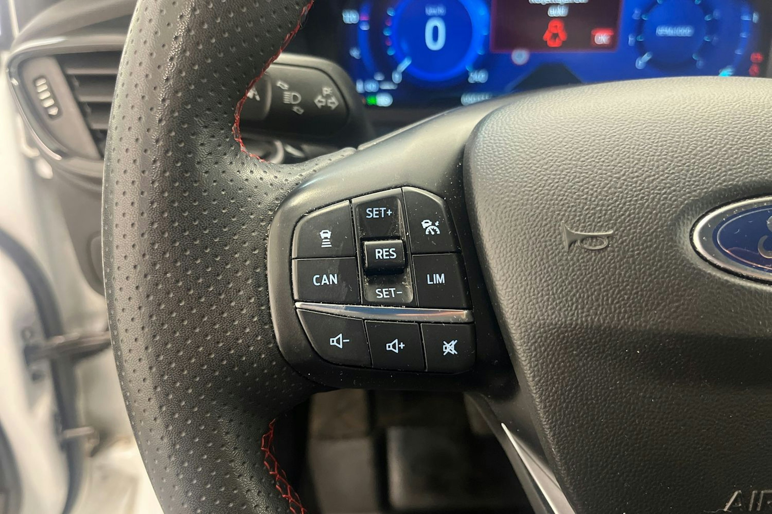 Valkoinen Ford FIESTA 2022 kuva 17.