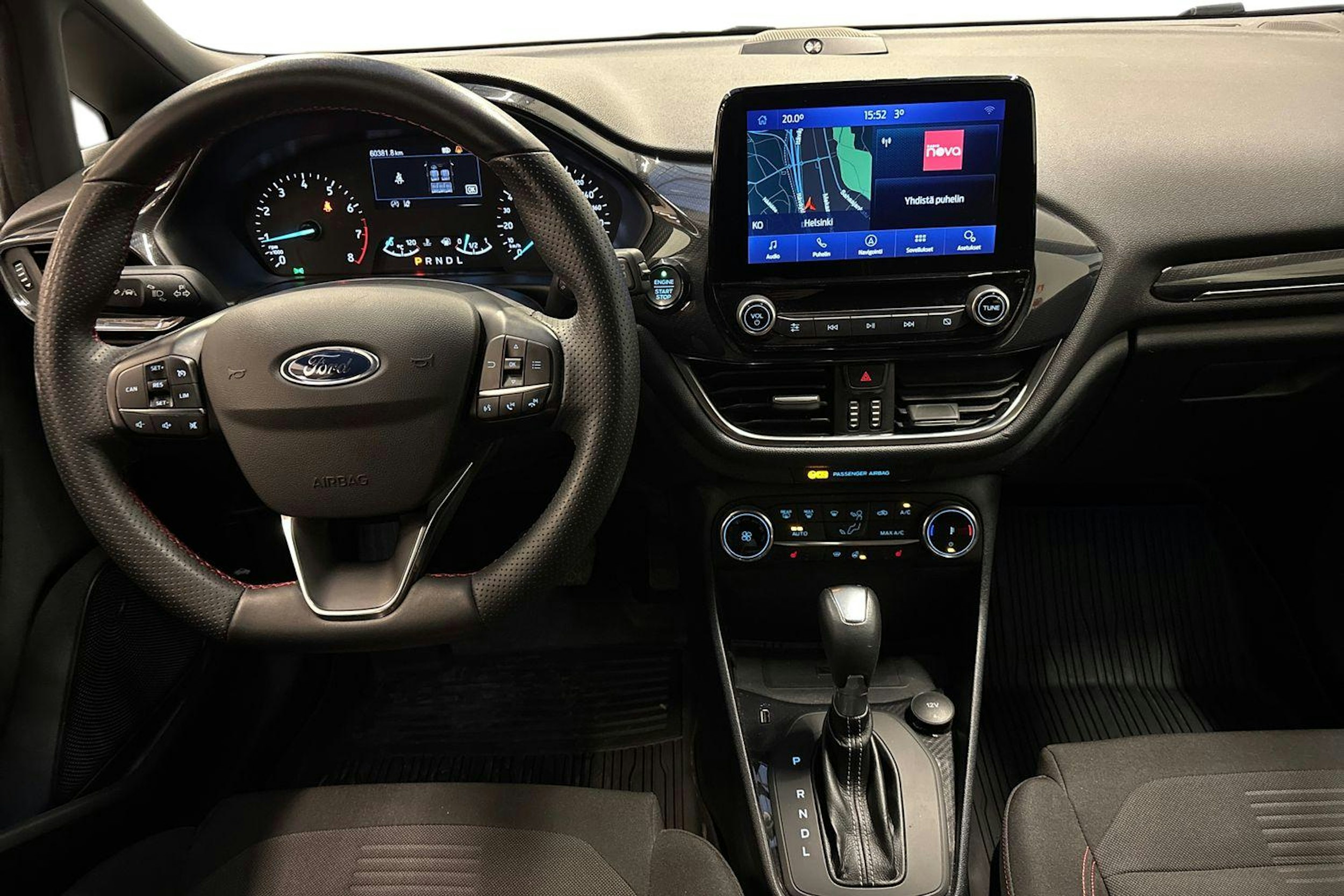 valkoinen Ford Fiesta 2022 kuva 8.