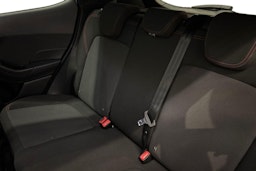 valkoinen Ford Fiesta 2022 kuva 9.