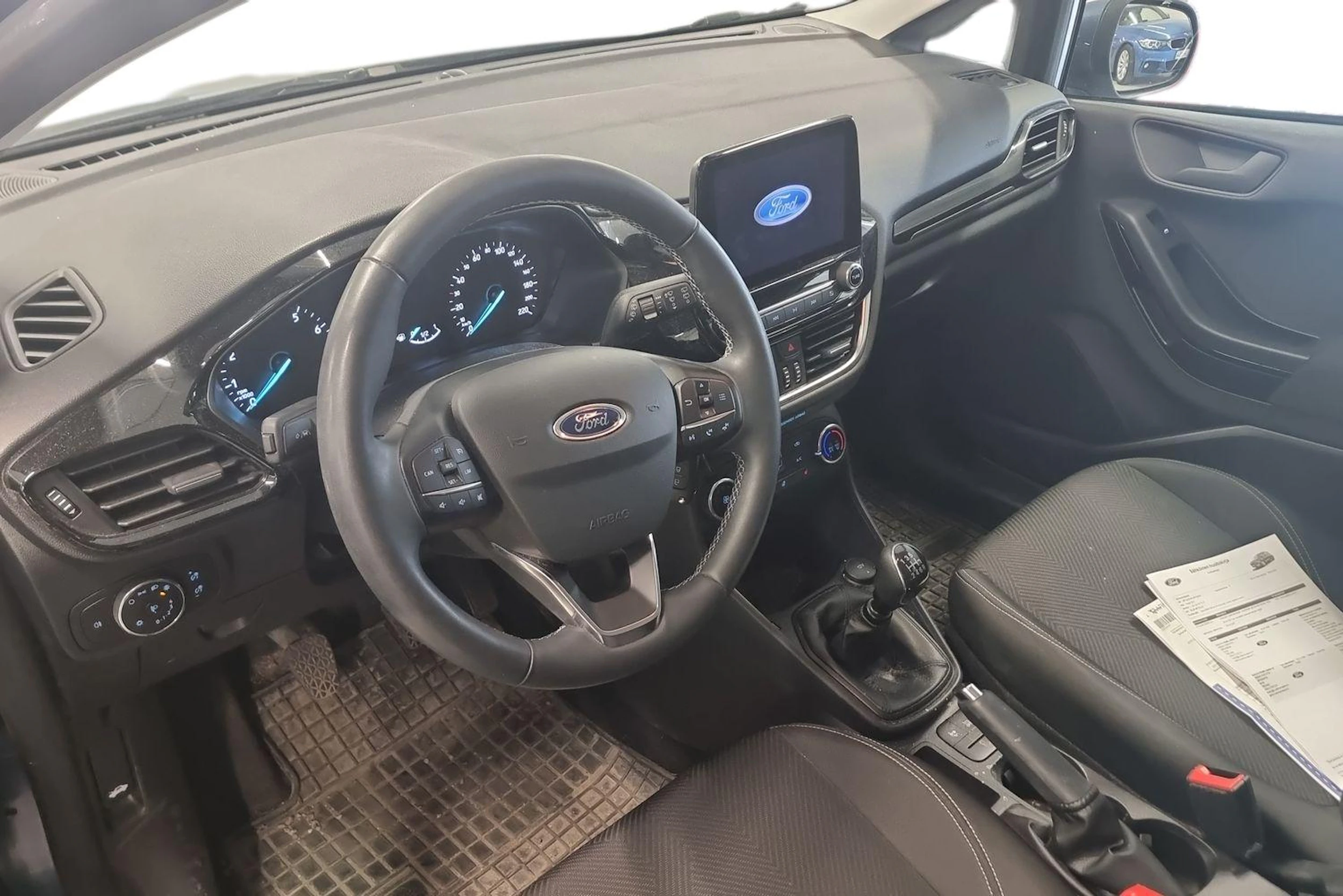 sininen Ford Fiesta 2022 kuva 3.