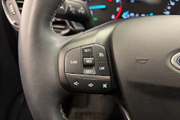 sininen Ford Fiesta 2022 kuva 18.