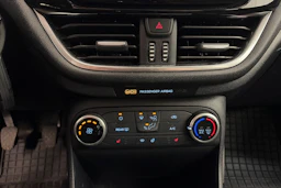 sininen Ford Fiesta 2022 kuva 22.
