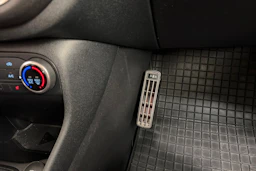 sininen Ford Fiesta 2022 kuva 23.