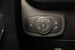 sininen Ford Fiesta 2022 kuva 25.