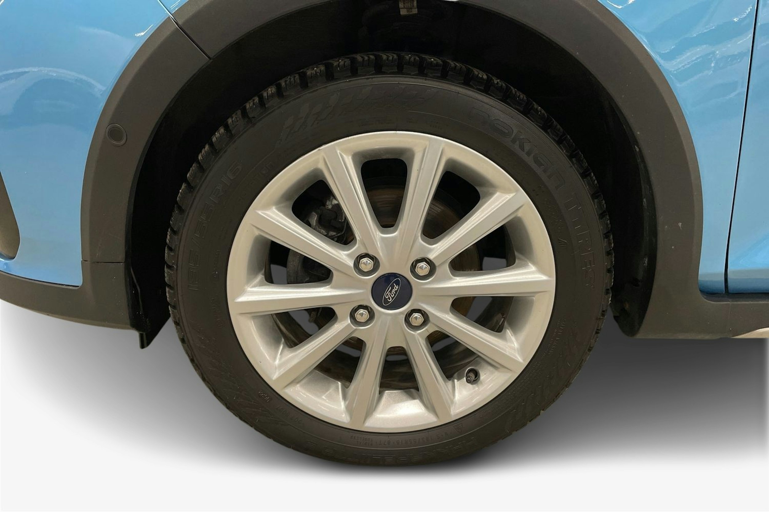 sininen Ford Fiesta 2022 kuva 9.