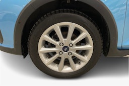 sininen Ford Fiesta 2022 kuva 9.