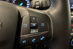 sininen Ford Fiesta 2022 kuva 13.