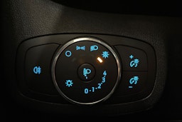 sininen Ford Fiesta 2022 kuva 16.