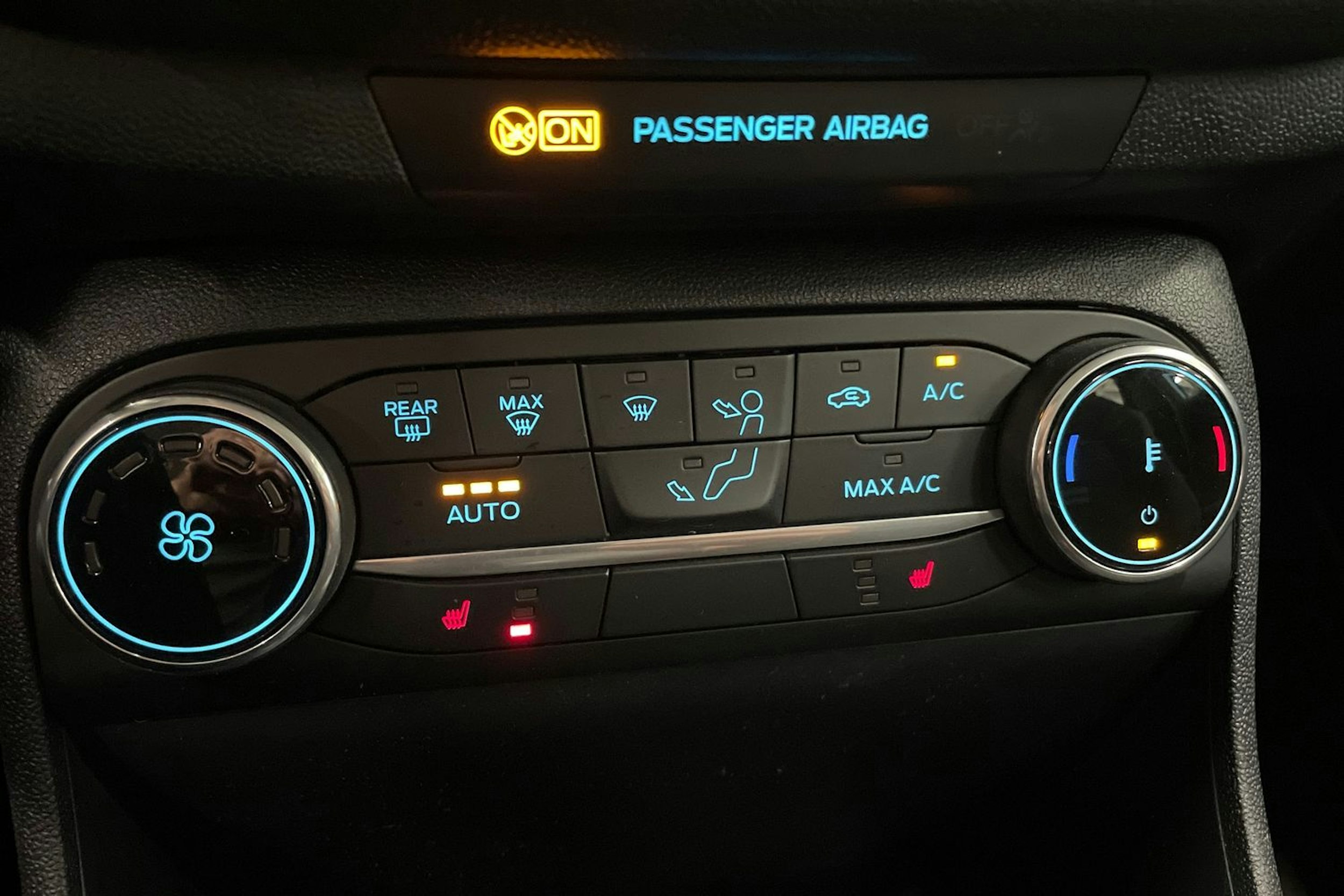 sininen Ford Fiesta 2022 kuva 24.