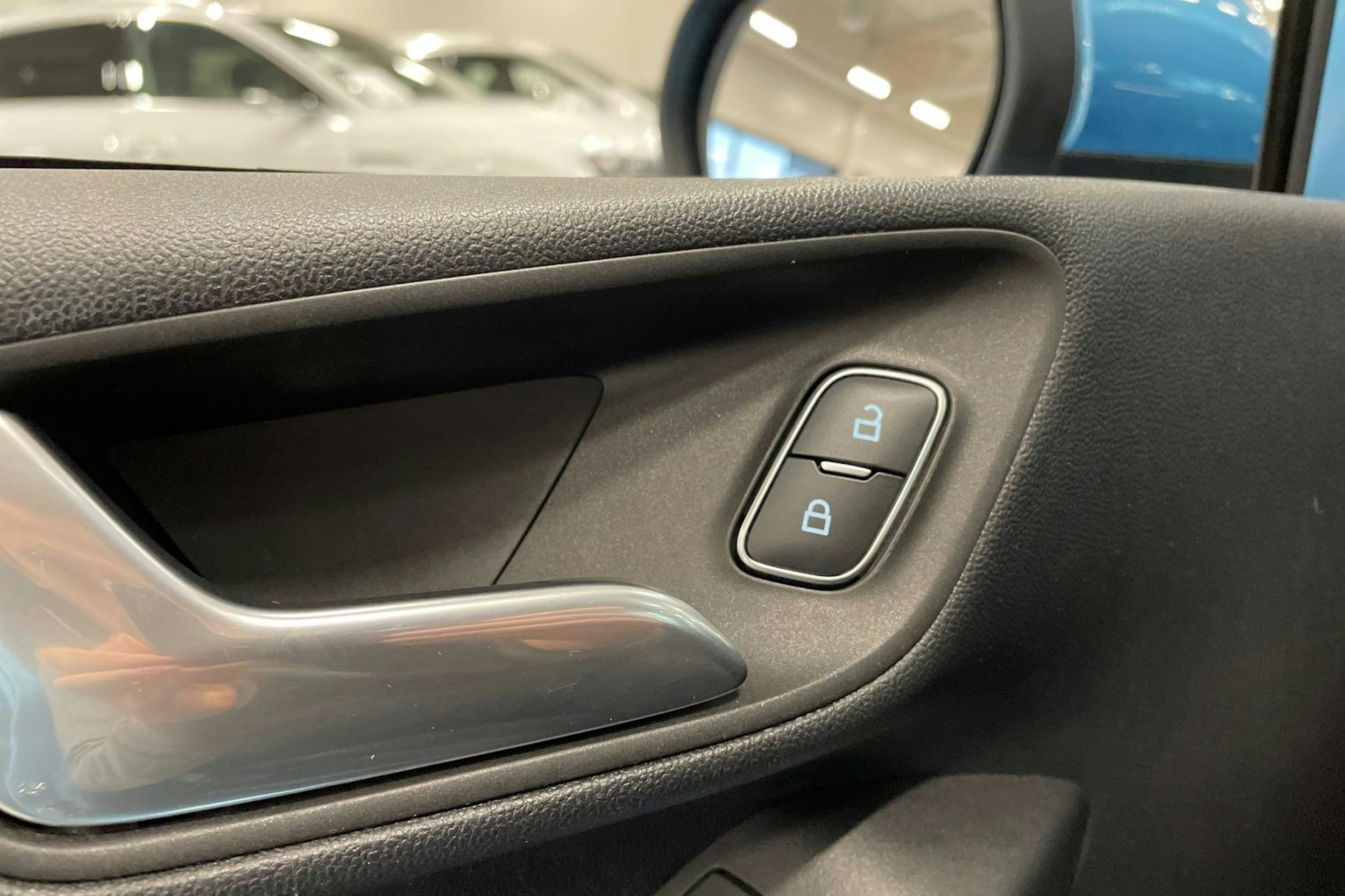 sininen Ford Fiesta 2022 kuva 29.