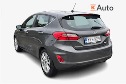 harmaa Ford Fiesta 2022 kuva 2.