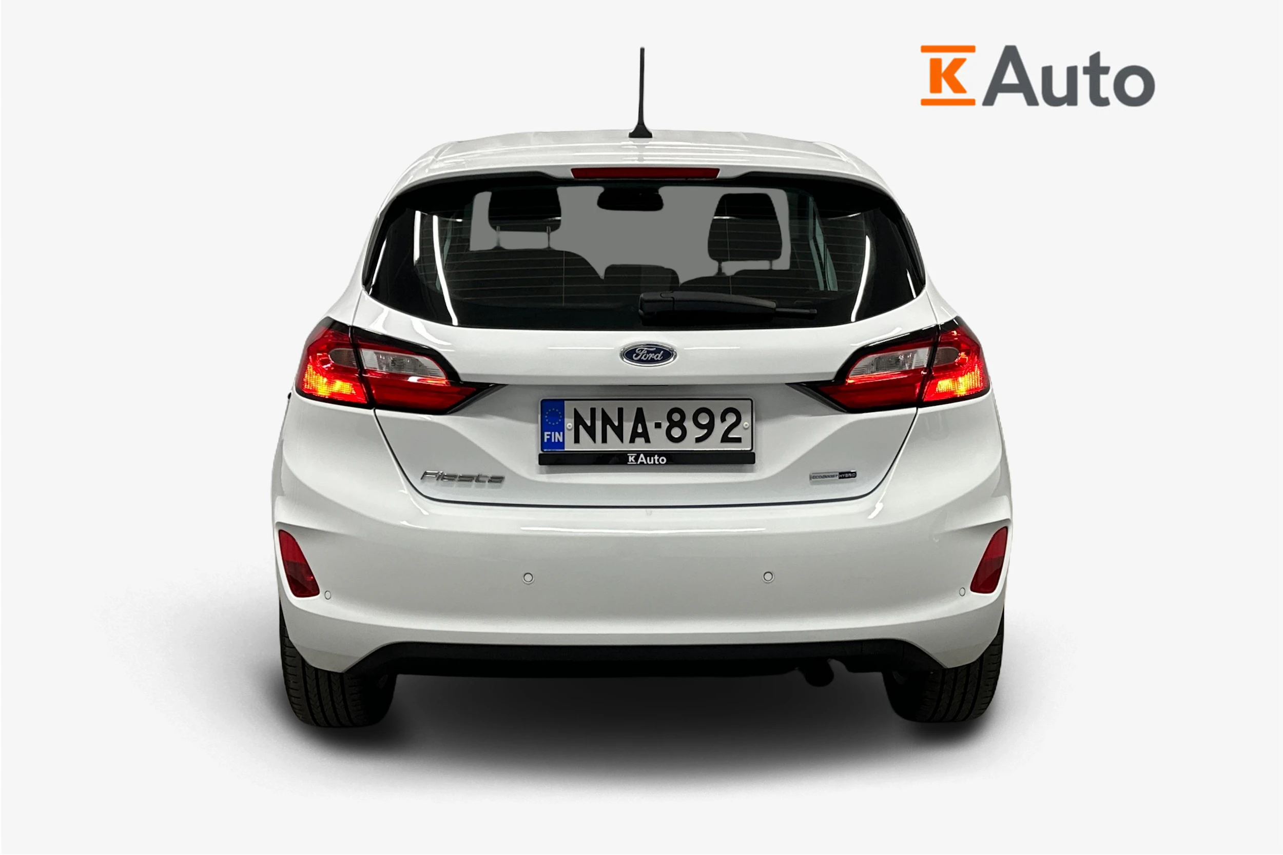 valkoinen Ford Fiesta 2023 kuva 3.