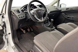 valkoinen Ford Fiesta Van 2013 kuva 8.