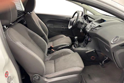 valkoinen Ford Fiesta Van 2013 kuva 11.