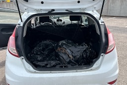 Valkoinen Ford Fiesta Van 2015 kuva 12.