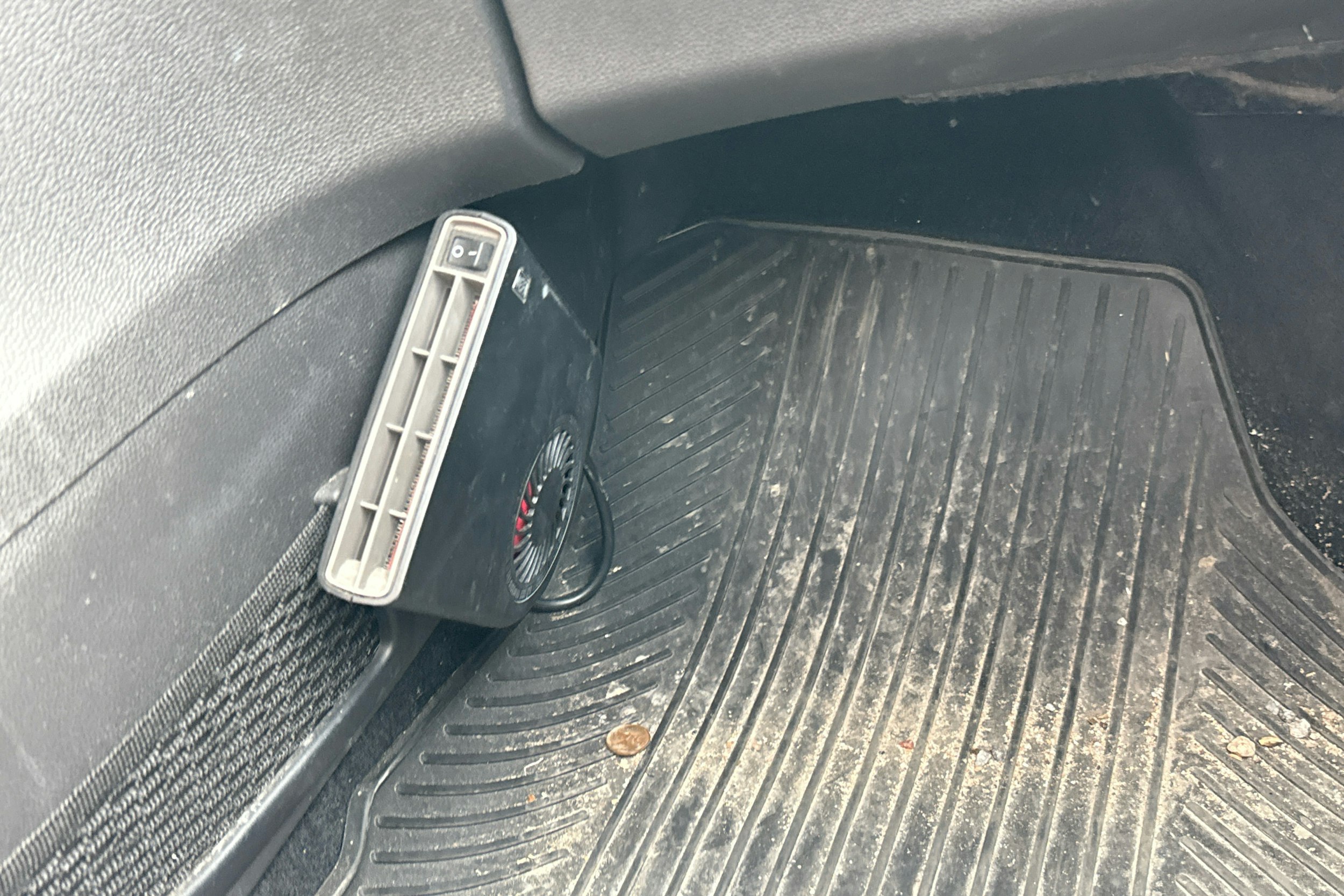 Valkoinen Ford Fiesta Van 2015 kuva 19.