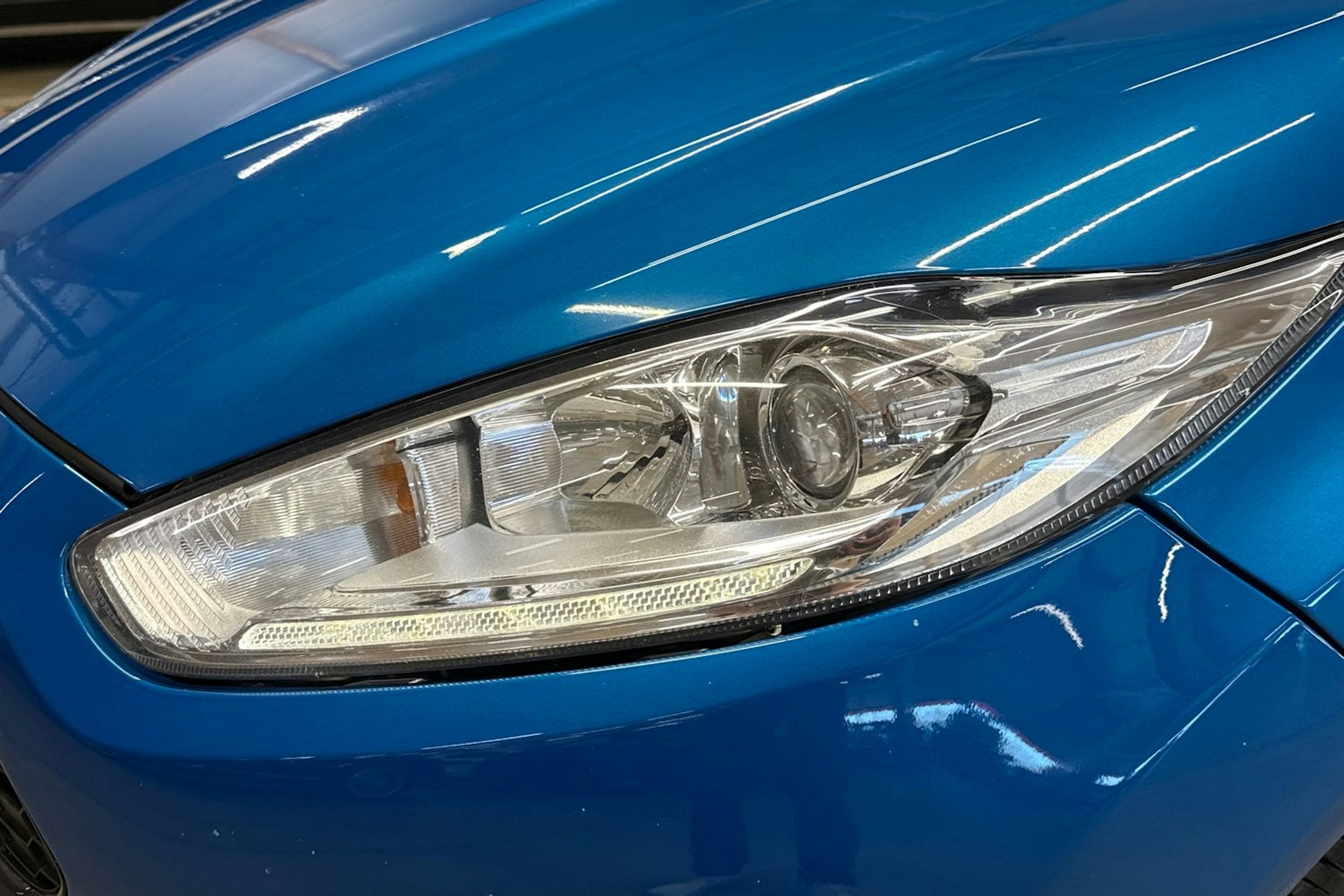 sininen Ford Fiesta Van 2016 kuva 25.