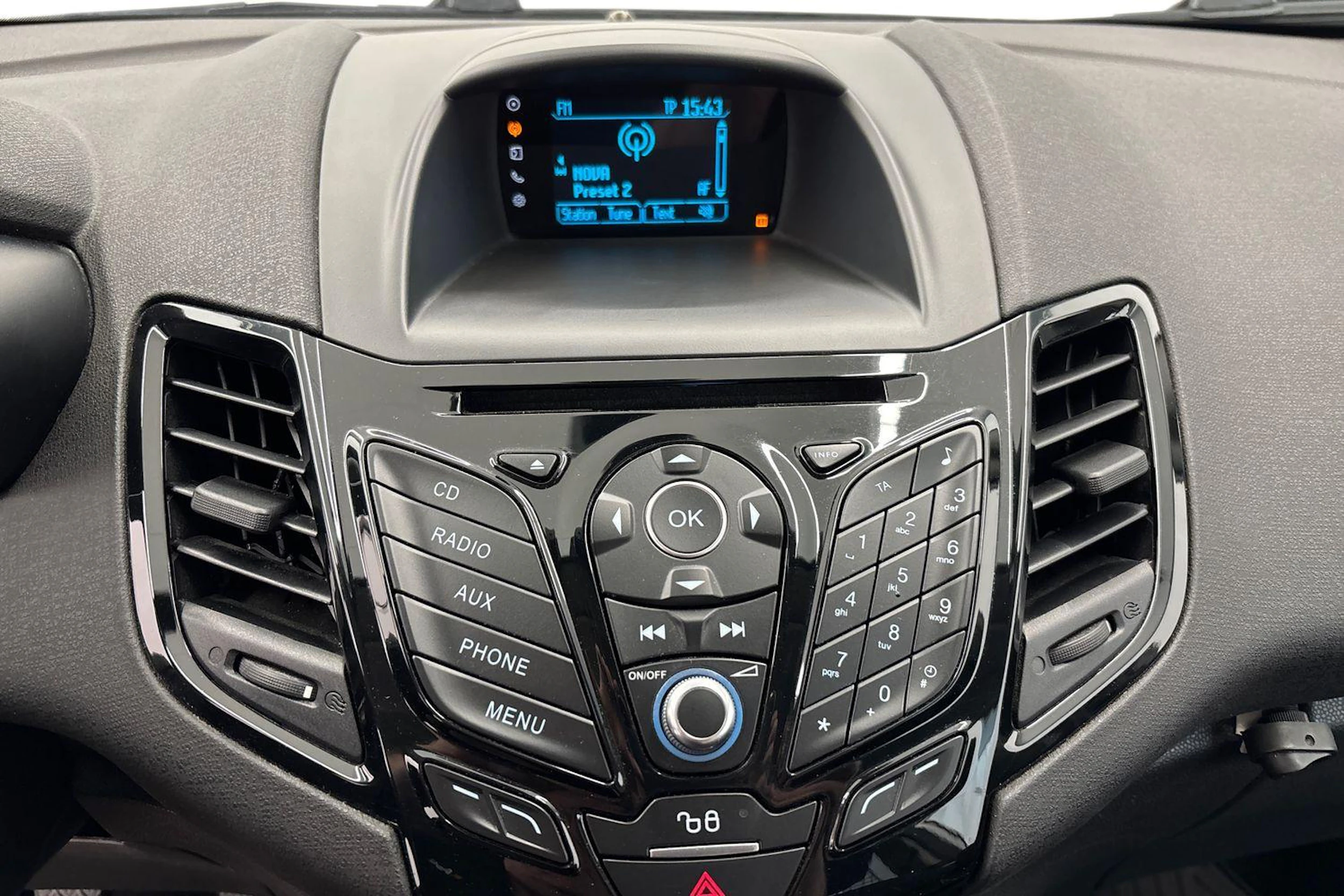 Harmaa Ford Fiesta Van 2016 kuva 9.