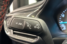 valkoinen Ford Fiesta Van 2021 kuva 18.