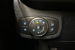 valkoinen Ford Fiesta Van 2021 kuva 19.