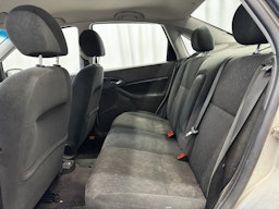 harmaa Ford Focus 2000 kuva 13.