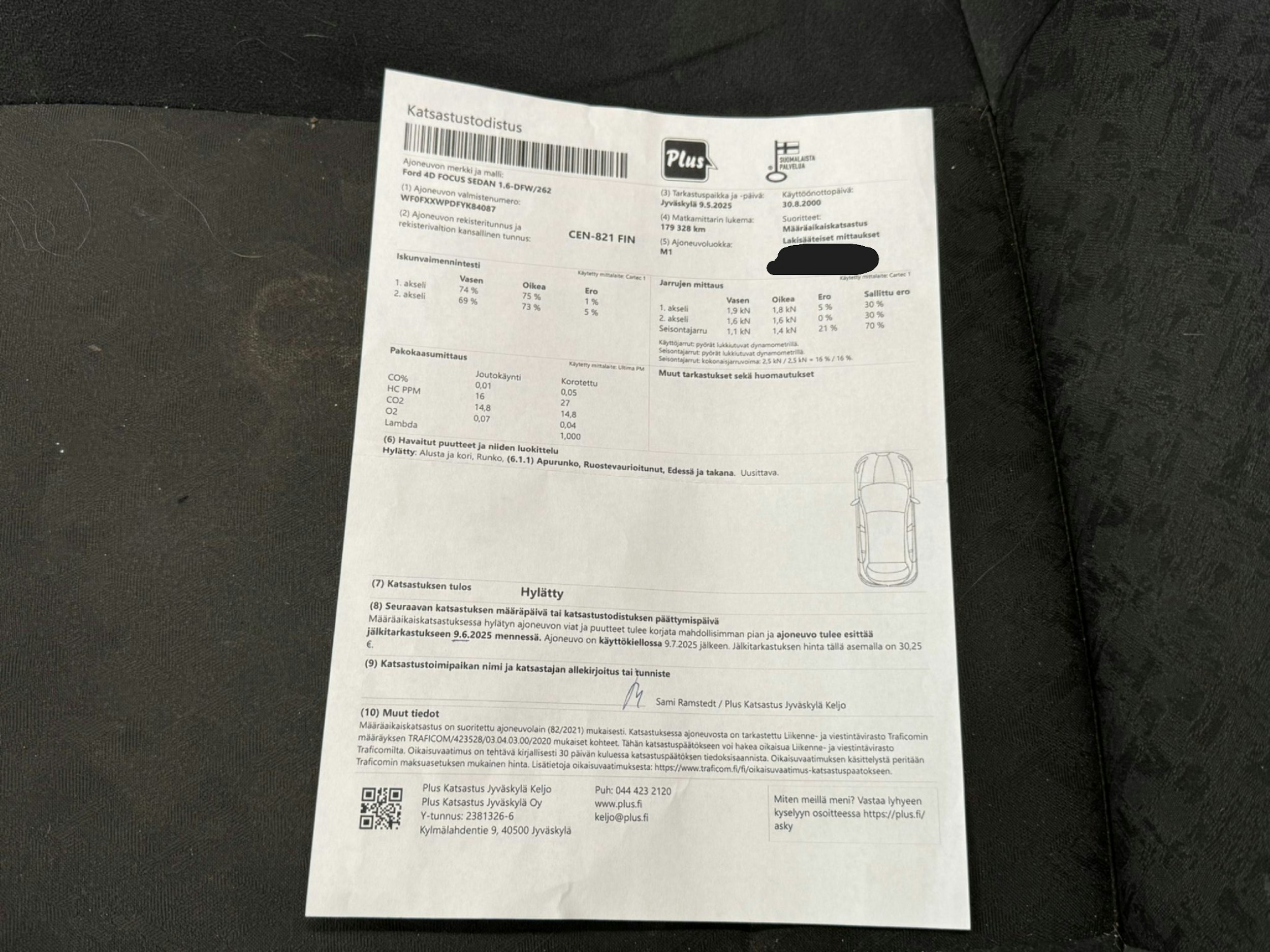 harmaa Ford Focus 2000 kuva 18.