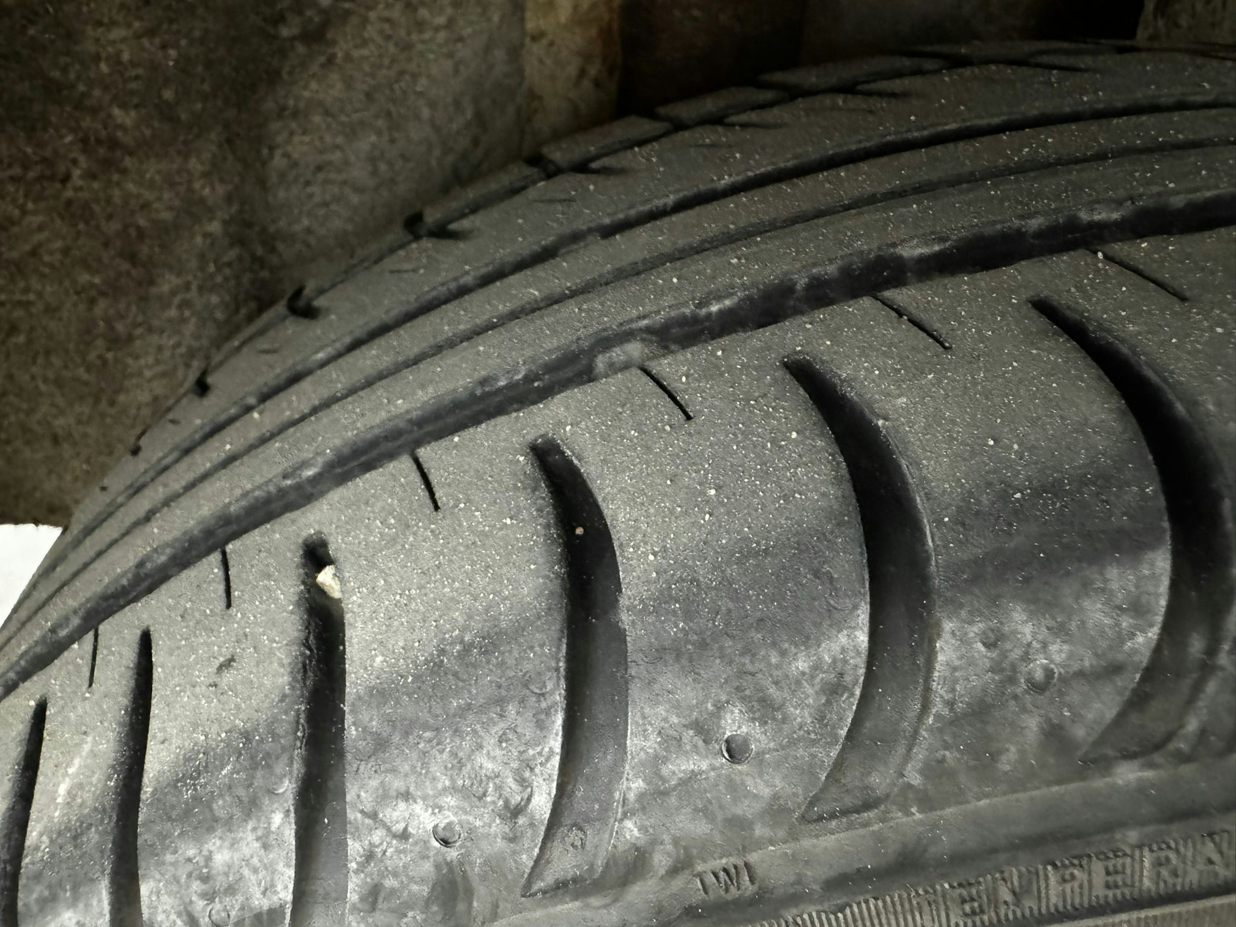 harmaa Ford Focus 2000 kuva 34.