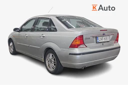 harmaa Ford Focus 2002 kuva 2.