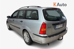 harmaa Ford Focus 2002 kuva 2.