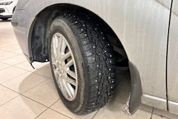 harmaa Ford Focus 2002 kuva 10.