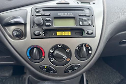 Ruskea (beige) Ford FOCUS 2004 kuva 16.