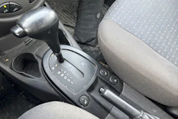 Ruskea (beige) Ford FOCUS 2004 kuva 17.