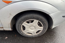 harmaa Ford Focus 2004 kuva 21.