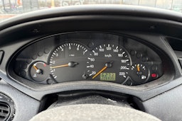 harmaa Ford Focus 2004 kuva 22.