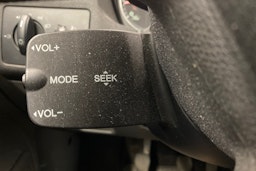 Vihreä Ford FOCUS 2004 kuva 14.