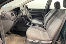 Vihreä Ford FOCUS 2004 kuva 19.