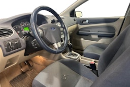 Sininen Ford FOCUS 2006 kuva 6.