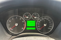 Sininen Ford FOCUS 2006 kuva 18.