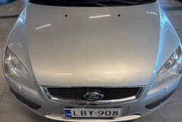 Harmaa Ford FOCUS 2006 kuva 18.