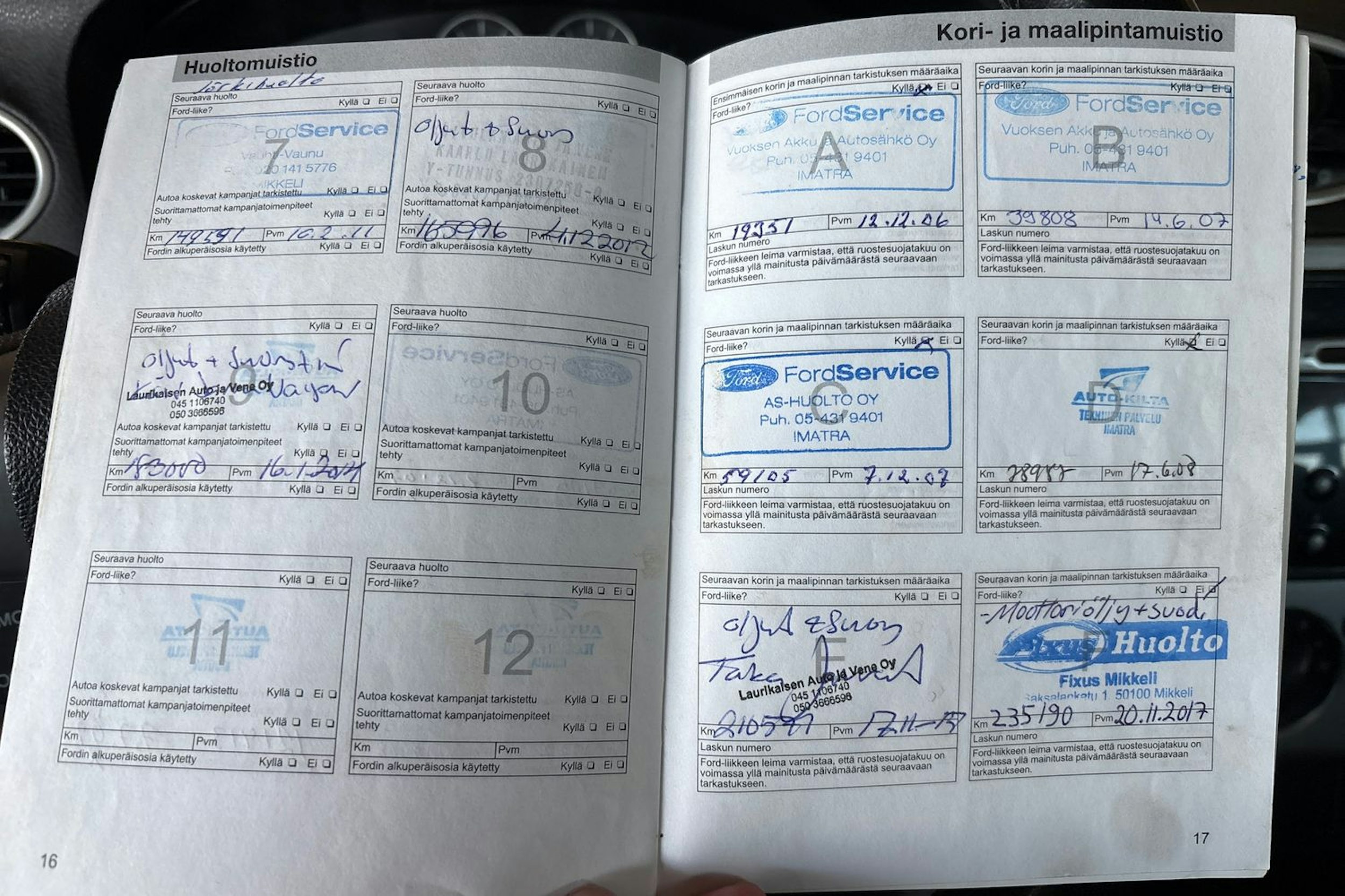 Harmaa Ford FOCUS 2006 kuva 20.