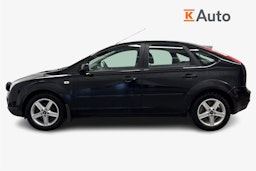 musta Ford Focus 2006 kuva 5.