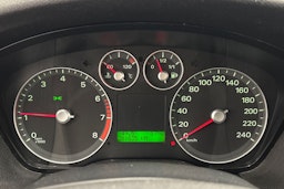 musta Ford Focus 2006 kuva 13.