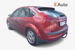 punainen Ford Focus 2006 kuva 2.