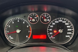 harmaa Ford Focus 2007 kuva 15.