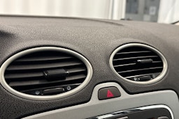 harmaa Ford Focus 2007 kuva 18.