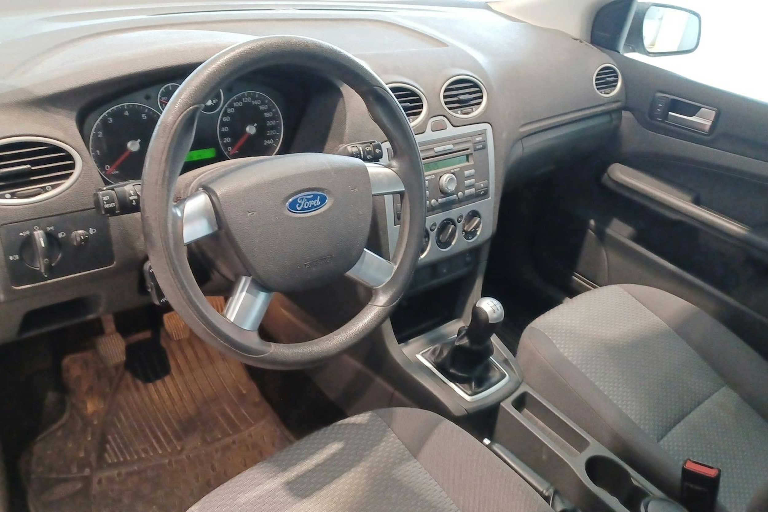 Sininen Ford FOCUS 2007 kuva 7.